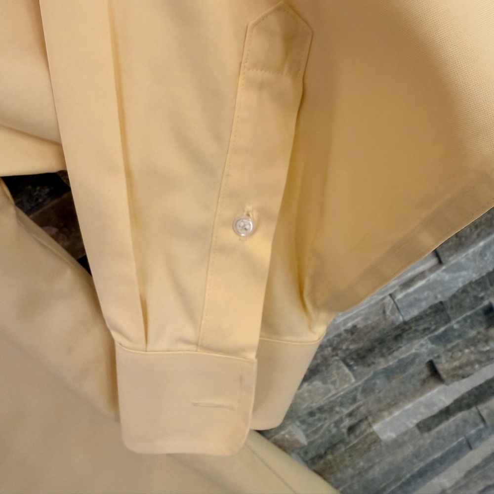 Roundtree & Yorke Gold Label Pinpoint Cotton Dress Shirt - Picture 8 of 8